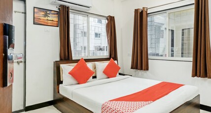 Hotel O White Castle Heritage Room Type - Classic