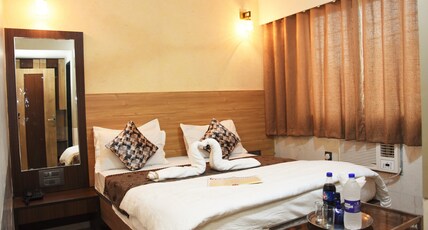 hotel Regency Room Type - Deluxe Double Room