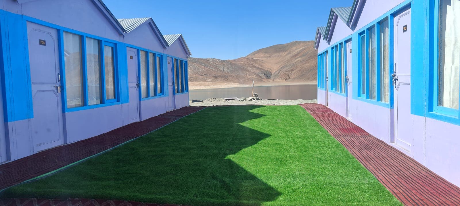 Oasis Retreat Cottages Pangong - Tap to explore photos