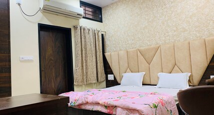 The Royal Hotel Room Type - Deluxe Room