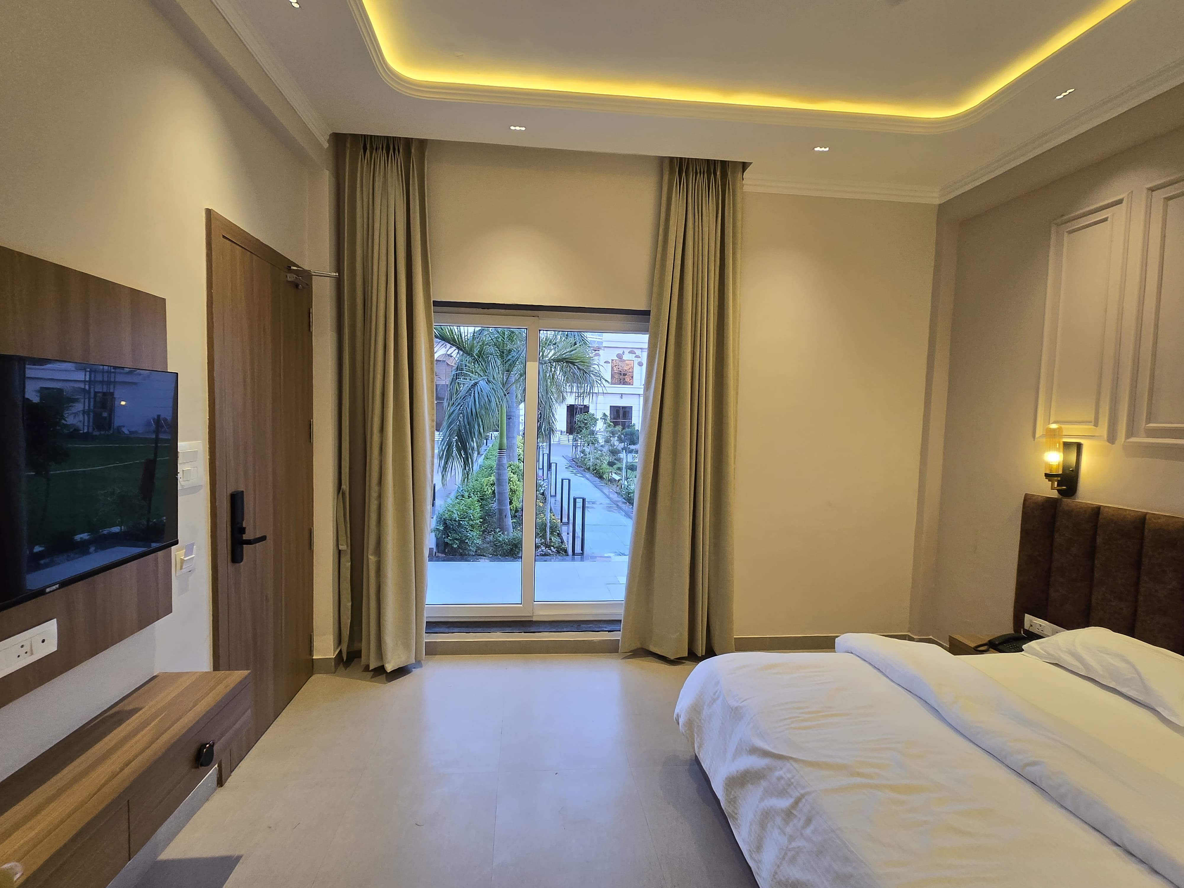 Hotel Divine Banaras(Resort) - Tap to explore photos