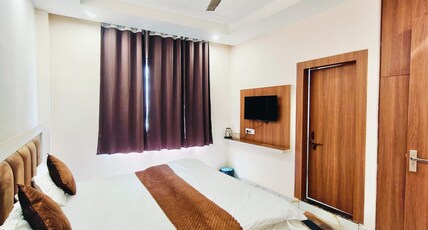 Lord Ram Enclave Room Type - Deluxe Room with City View