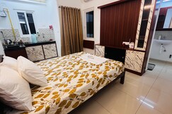 Stylish cozy Studio near Chettinadu Hospital