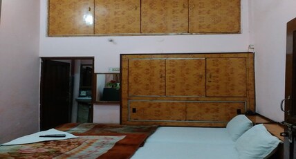 Hotel Rama Palace  Room Type - NON AC ROOM