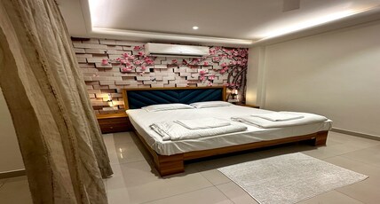 HOTEL HARMONY Room Type - EXECUTIVE SUITE