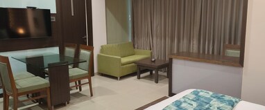 Hotel Mumbai House Thane