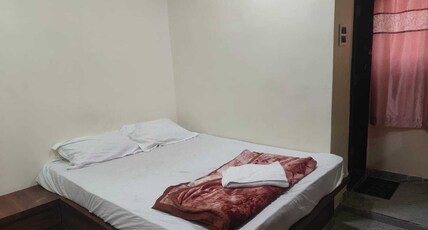 Hotel O Vinit Guest House Lodging And Boarding Room Type - Classic