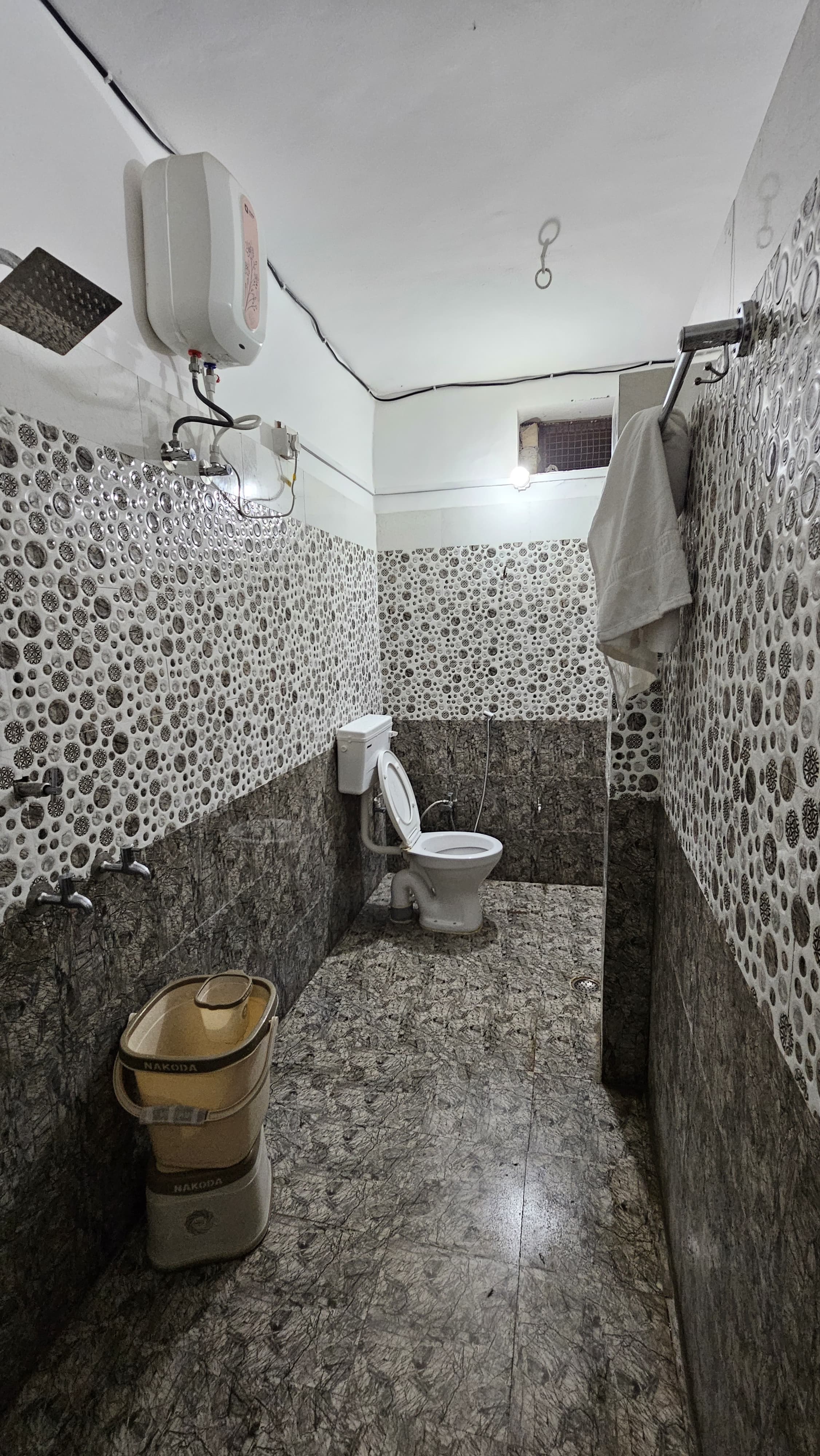 Shree Home Stay - Tap to explore photos