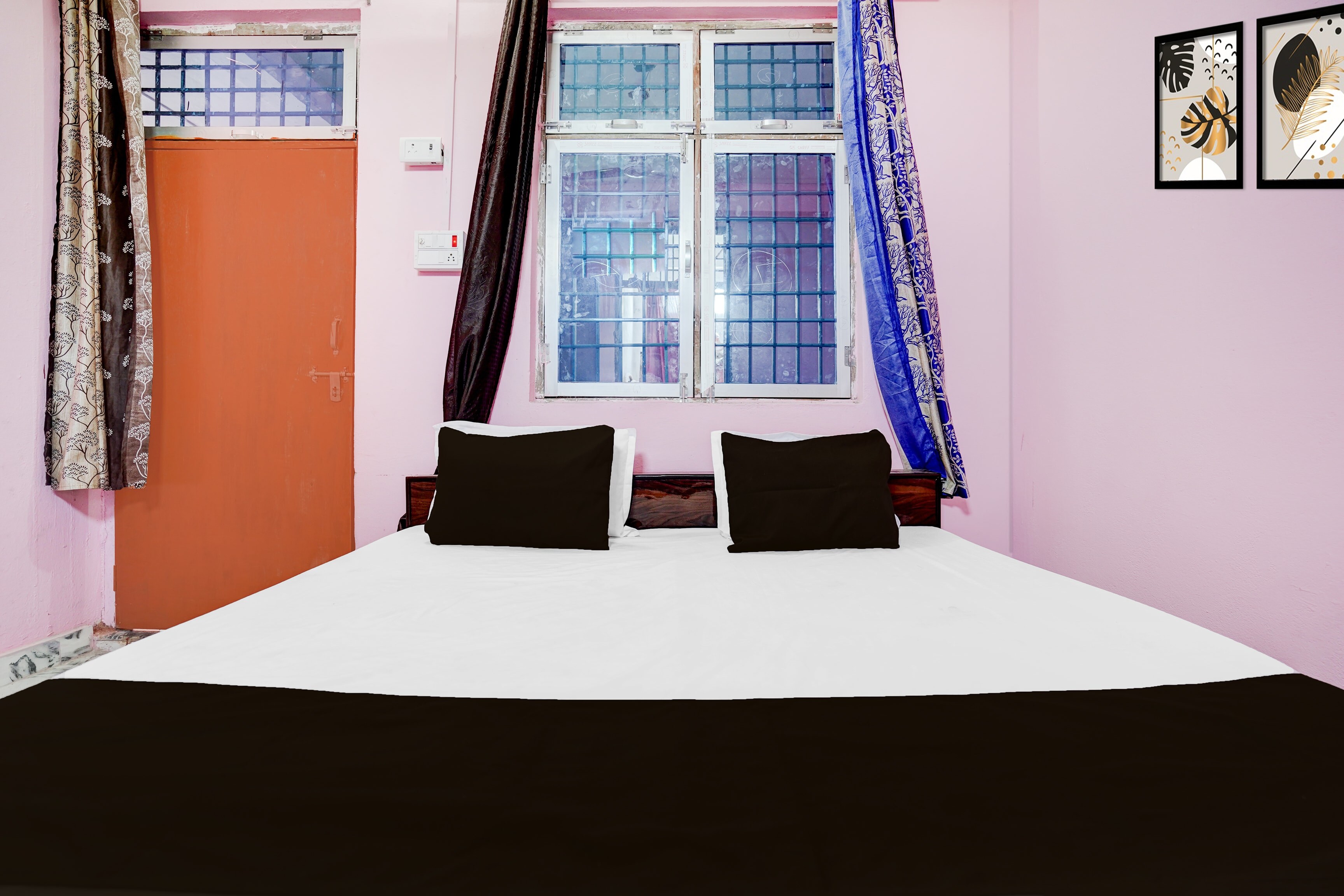 Hotel O DPA - Tap to explore photos