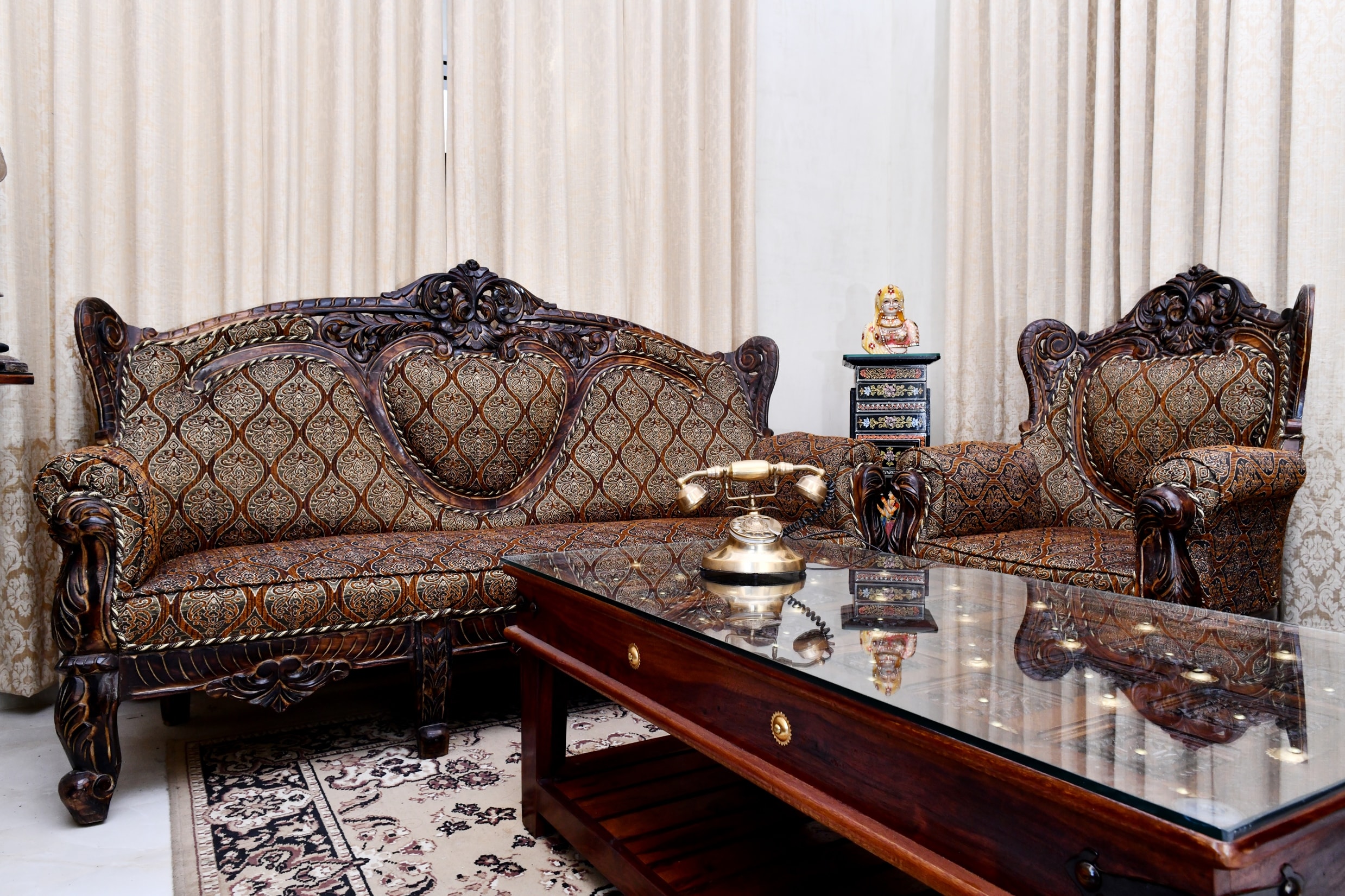 Jaipur Heritage Haveli - Tap to explore photos