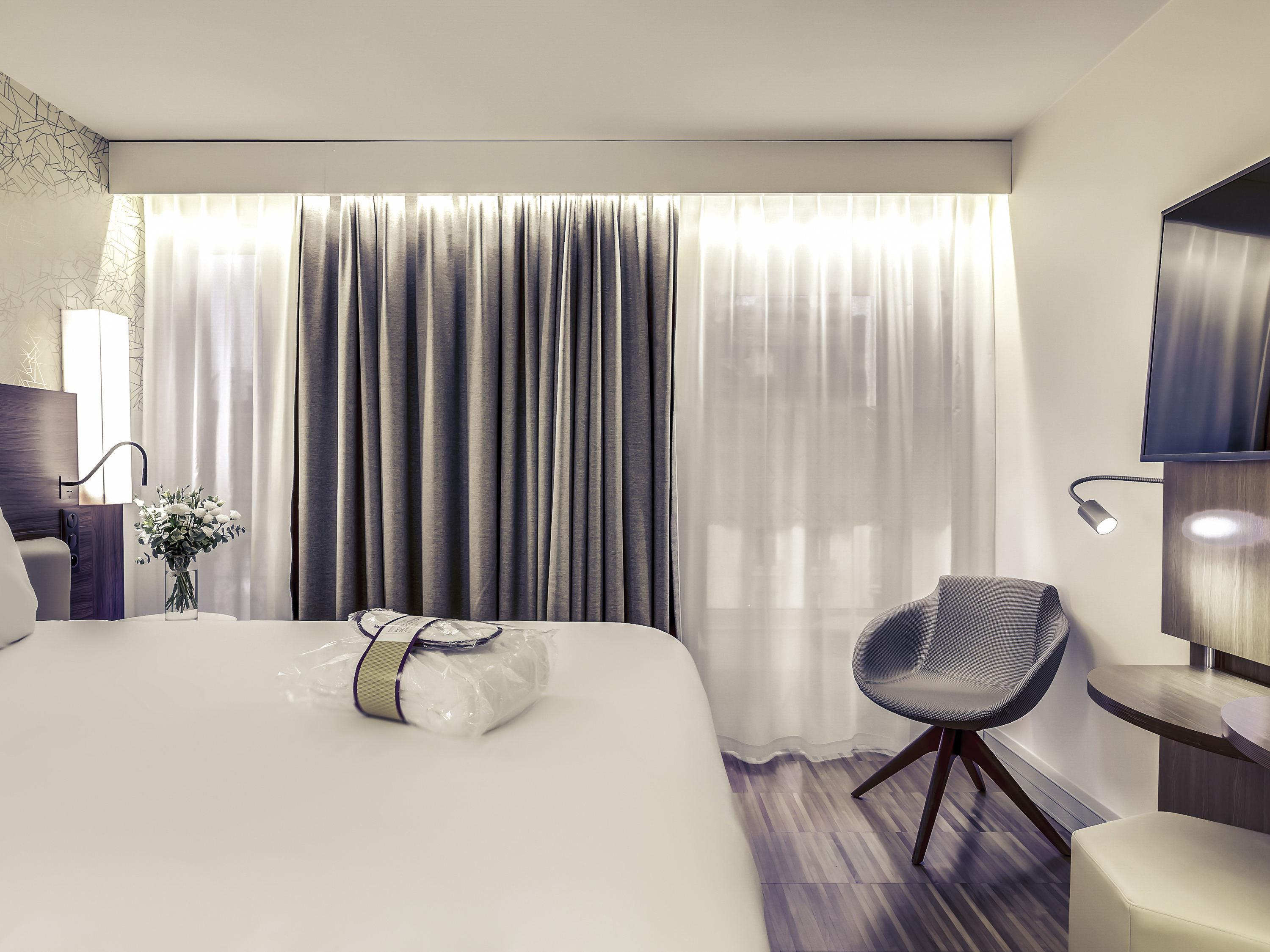 Mercure Paris Arc de Triomphe Etoile - Tap to explore photos