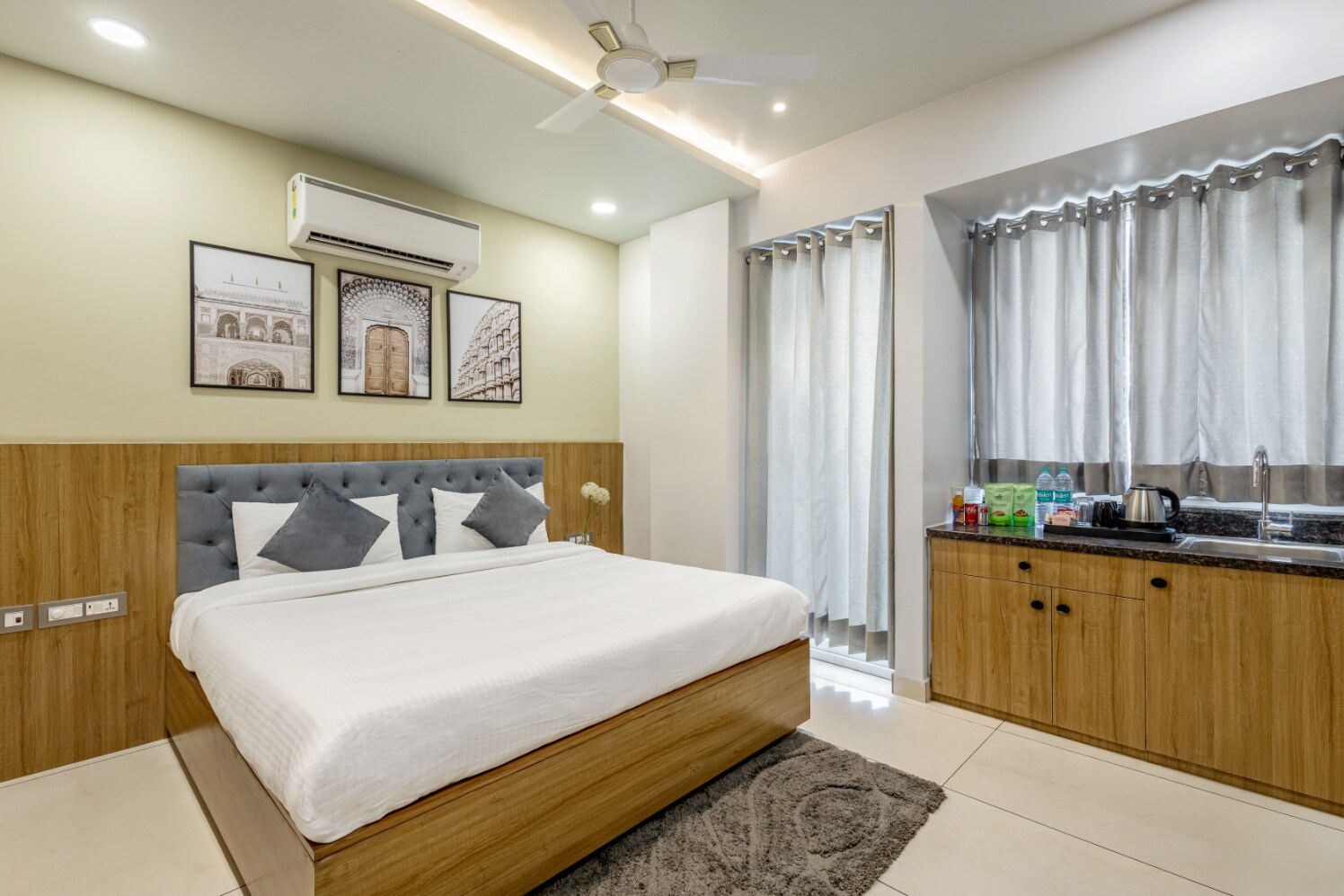 Wandr Hotel Medicity Gurugram, Near Medanta Hospital - Tap to explore photos