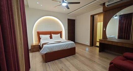 Apart Stayz Room Type - 1 Deluxe Room in an Apartment