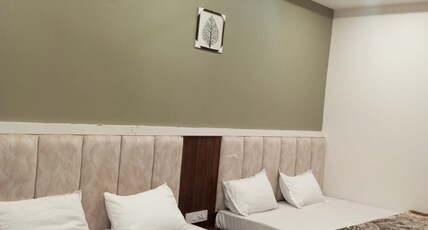 The Grand Room Type - Garden View King Bed Room with Air Conditioning