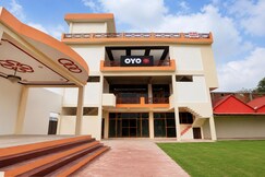 Rooms of Hotel O Ganeshpur Inn