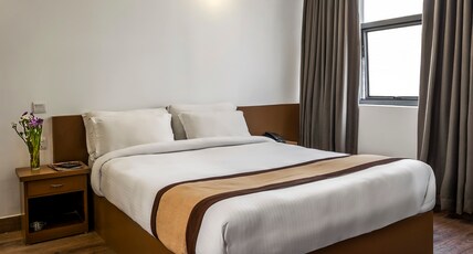 OYO 123 Hotel Prince Plaza Room Type - Deluxe