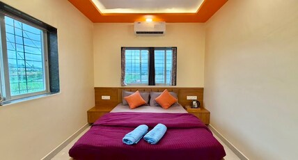 Pawana Vrunda Room Type - AC Deluxe Room