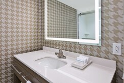 Home2 Suites by Hilton Wilmington/Mayfaire, NC