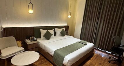 Trevon Hotel Gujrat Centrale Room Type - Executive King