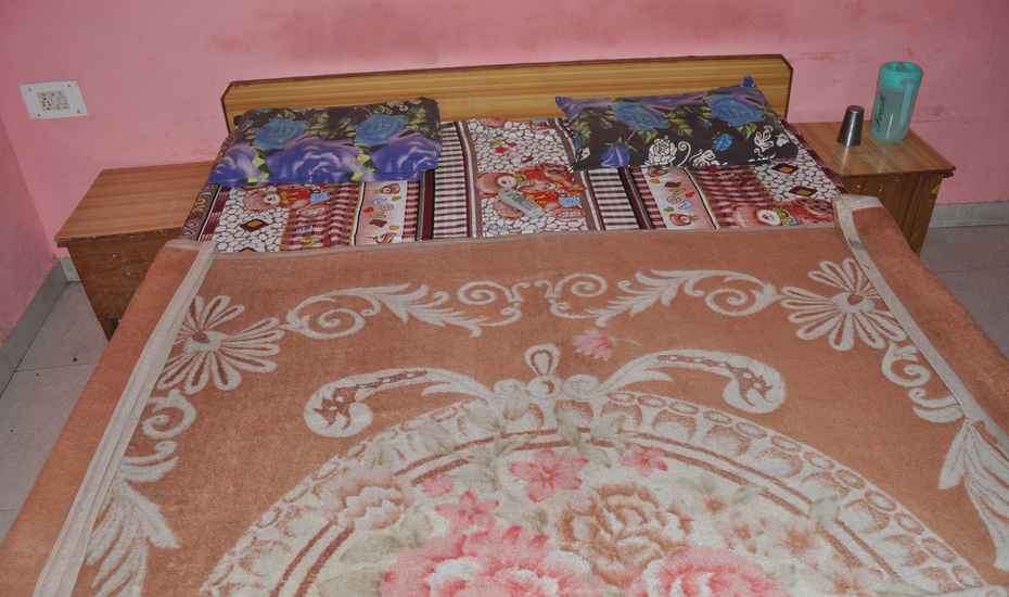 Siddhi Vinayak Guest House - Tap to explore photos