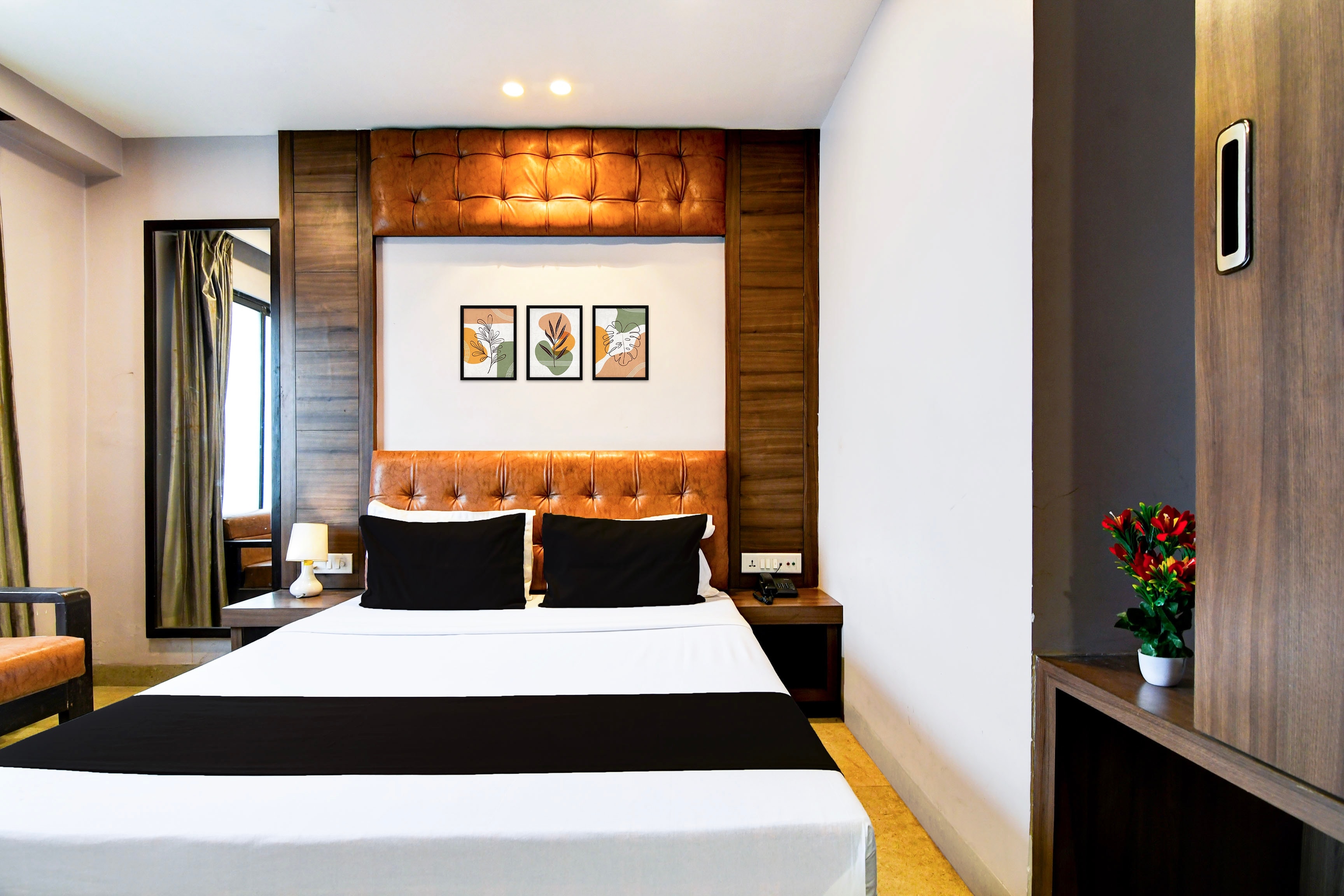 Super Hotel O Tagore Park Laskarhat Formerly Shankar Guest House - Tap to explore photos