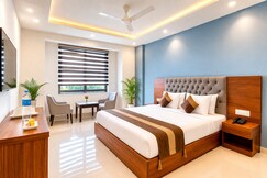 Hotel Viva Palace @ IGI Delhi Airport By OPO