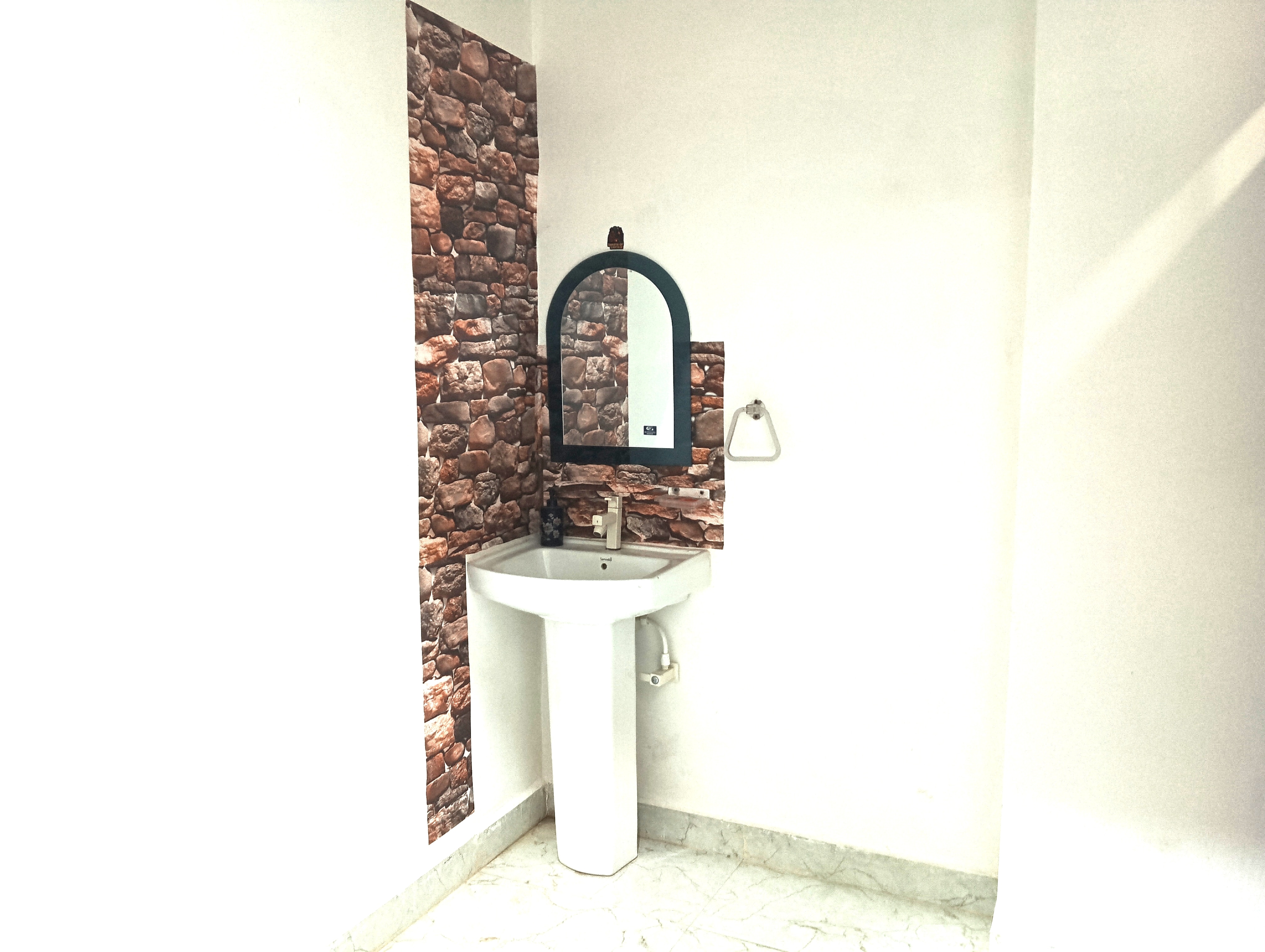 Sakshi Seva Sadan Vrindavan Homestay & Restaurant - Tap to explore photos