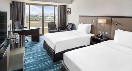 Radisson Blu Hotel & Resort, Al Ain Room Type - Standard Room - King Bed