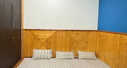 Top View Homestay Room Type - Bedroom 2