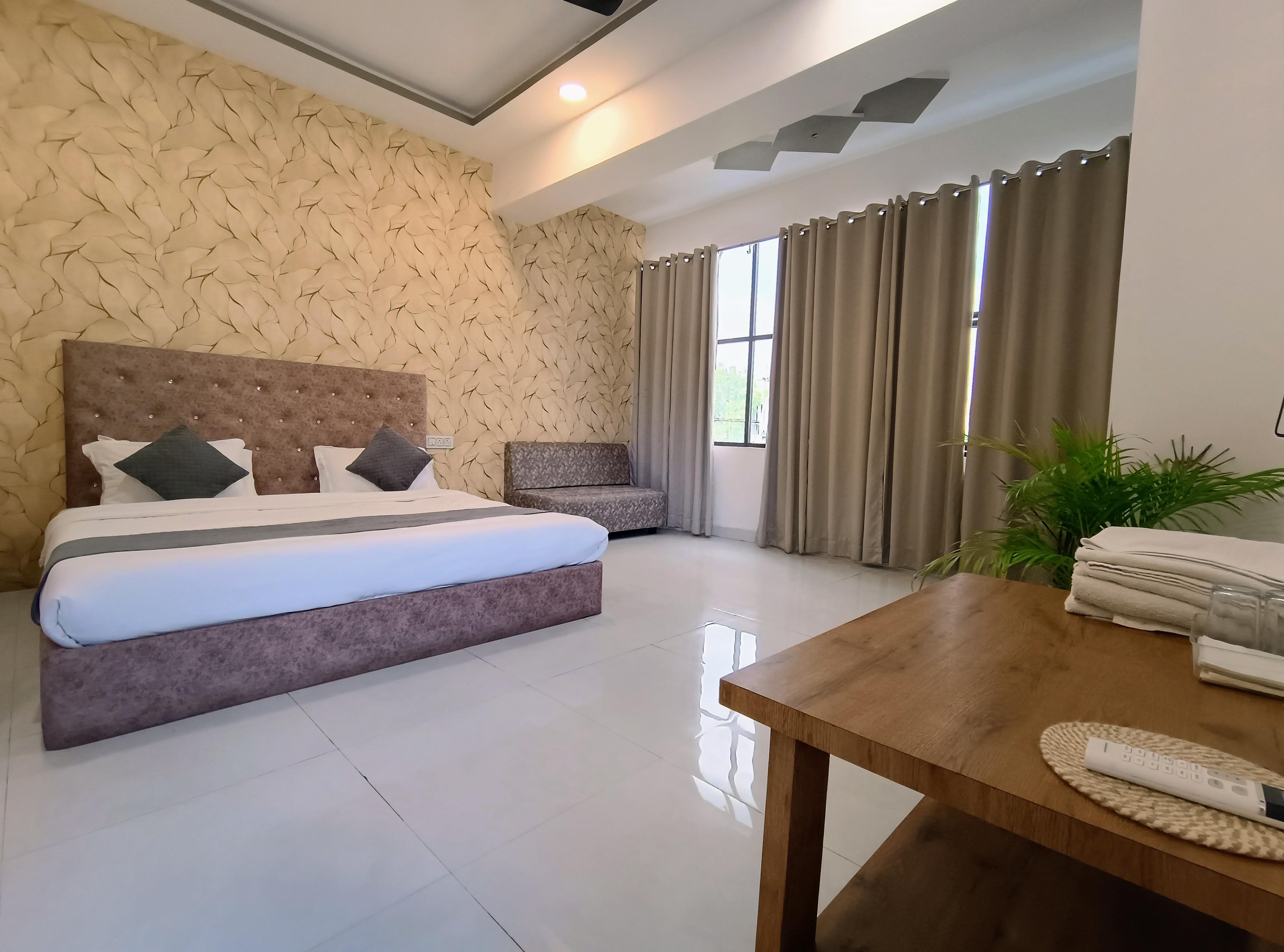 Hotel Gauransh - Tap to explore photos