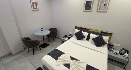 Hotel Saffron Room Type - Deluxe AC Room