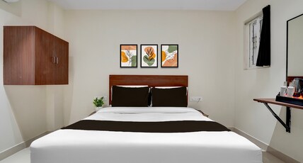 Super OYO Hotel O Pydithalli Ammavari Temple Vizianagaram Room Type - Classic Super OYO Hotel O Pydithalli Ammavari Temple Vizianagaram Room Type - Classic