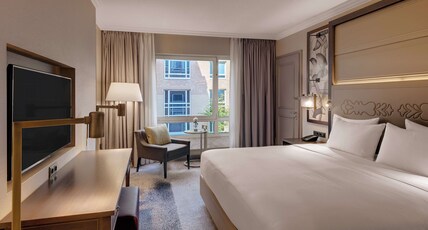 Hilton Munich City Room Type - KING EXECUTIVE SUITE