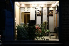 Royal Palace Regency