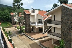 Wood Stock Acres Villa Resort