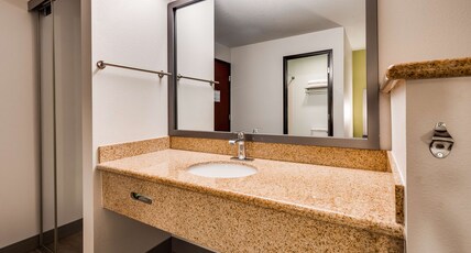 Best Western Sandy Inn Room Type - 1 King Bed, Non-Smoking, Sofabed, Microwave And Refrigerator, High Speed Internet Access, Coffee Mak Best Western Sandy Inn Room Type - 1 King Bed, Non-Smoking, Sofabed, Microwave And Refrigerator, High Speed Internet Access, Coffee Mak