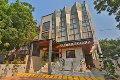 Hotel The R S Grand