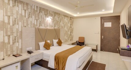 Hotel K3 Club Residency Room Type - Executive AC Room with Work Desk