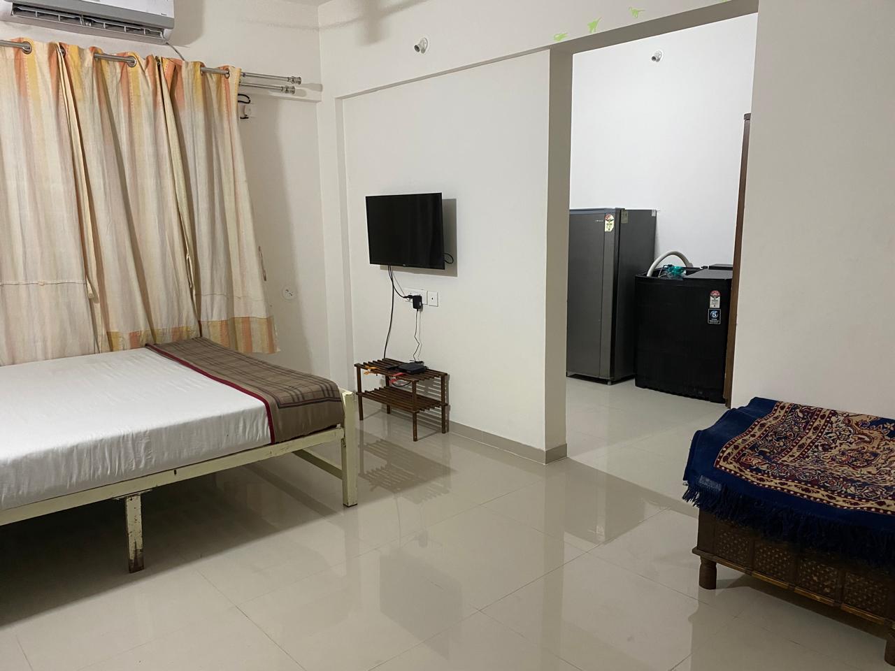 Easystayy 1BHK apartment - Kharadi - Tap to explore photos