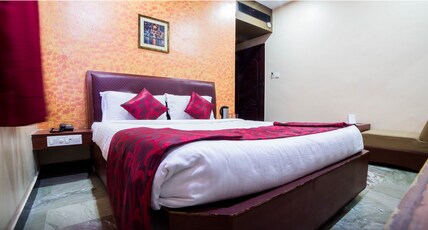 Hotel Shreenithi Room Type - Deluxe A/C