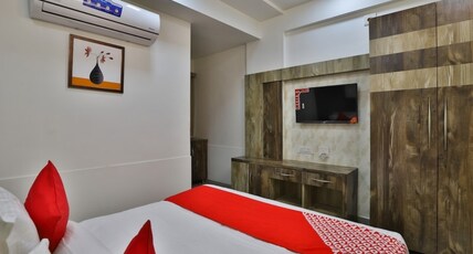 hotel Krishna Palace Room Type - Classic Room