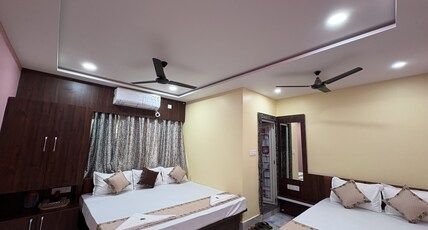Uttara Lodge Room Type - Deluxe Family Room A/C