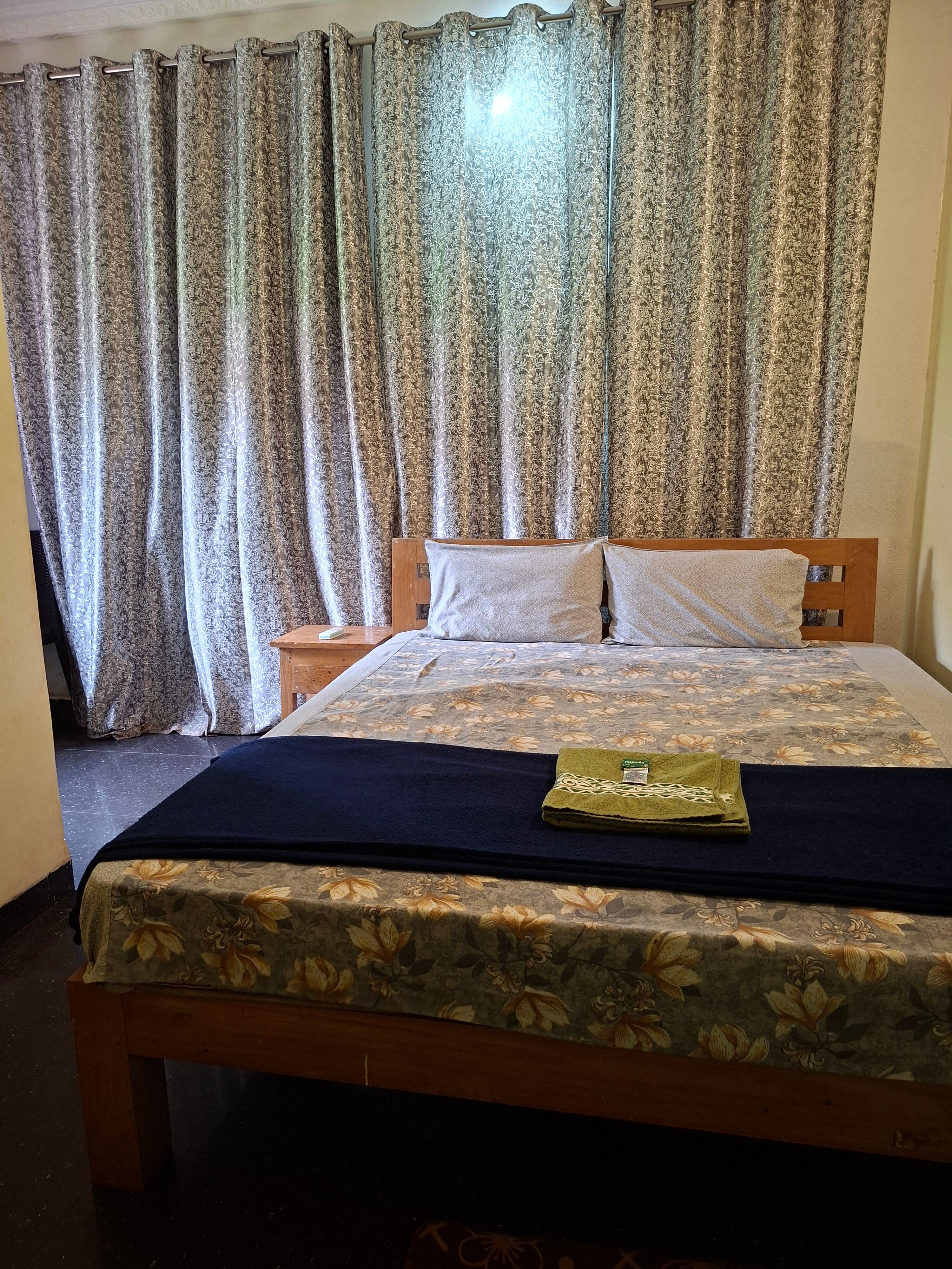 IRISH HOMESTAY & RESTURANT, ANJUNA - Tap to explore photos
