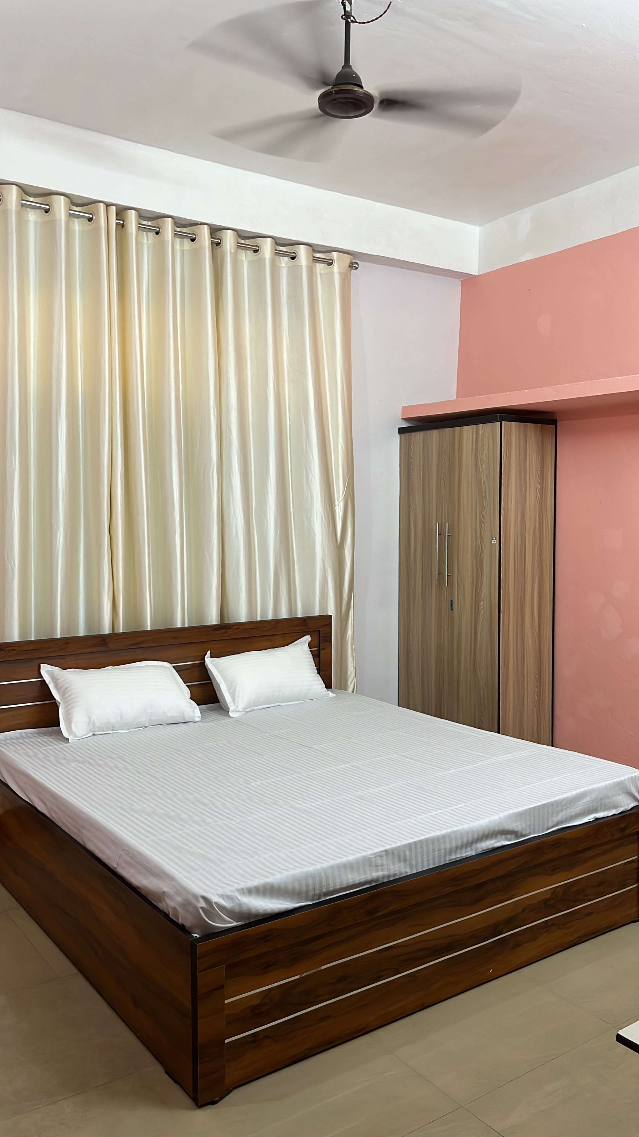 Guwahati Comfort Stay - Tap to explore photos