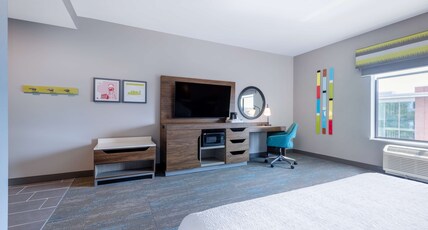 Hampton Inn Columbus Downtown, GA Room Type - 1 KNG HEARING ACC