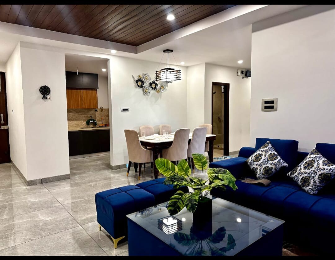 Hill Queen Luxury Stay 3BHK Apartment - Tap to explore photos