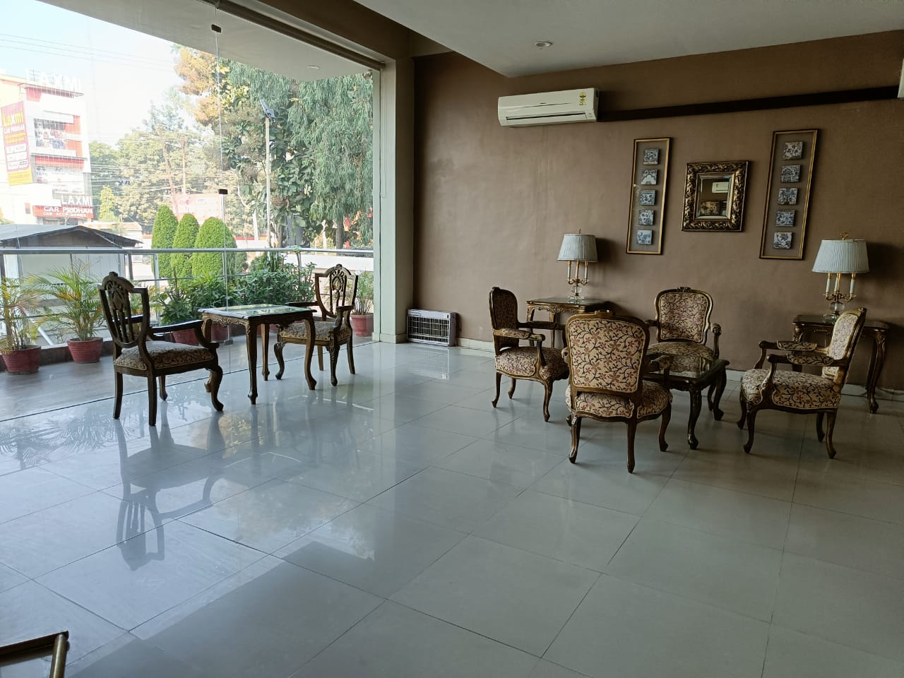Main gallery