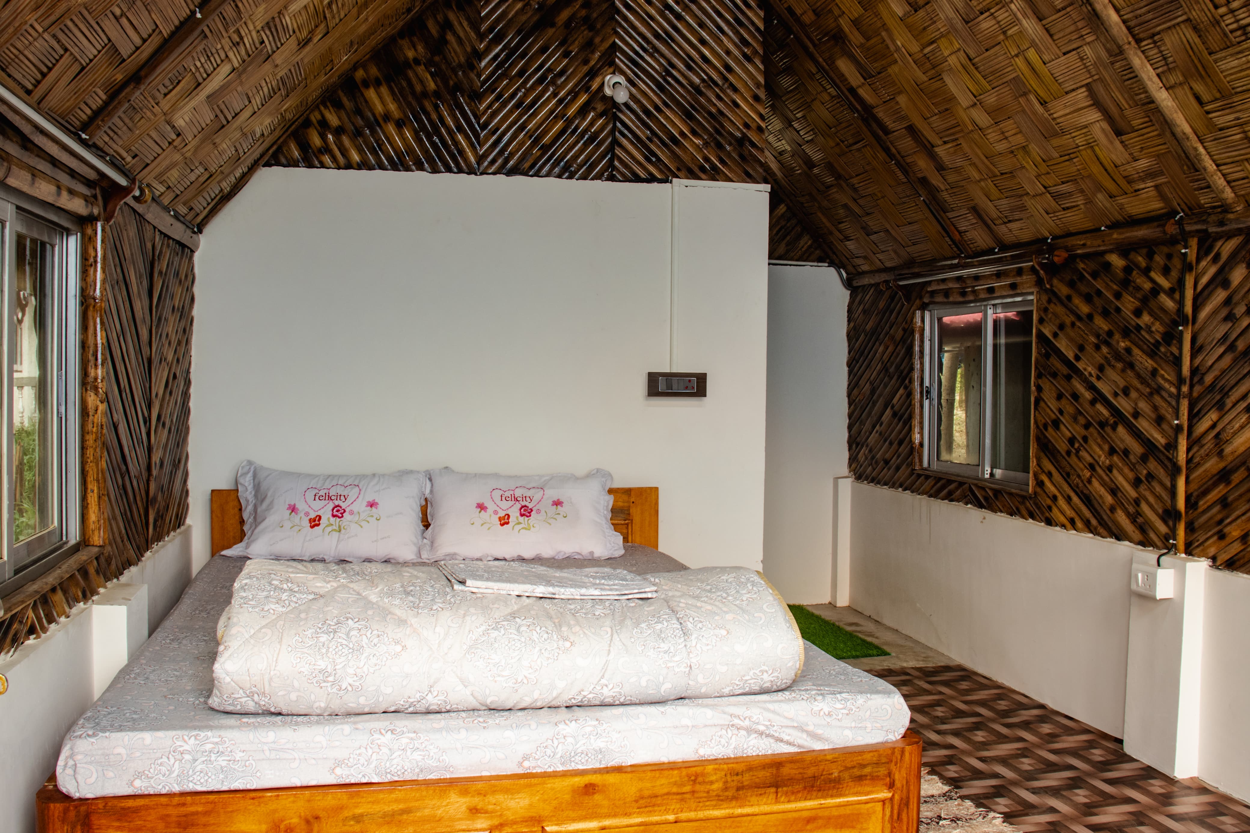 KC Homestay - Tap to explore photos