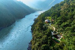 ONENESS Rishikesh by Ganga Kinare - A Luxury Wilderness Resort