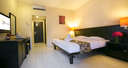 Legian Paradiso Hotel Room Type - Superior Double or Twin Room with Garden View Legian Paradiso Hotel Room Type - Superior Double or Twin Room with Garden View